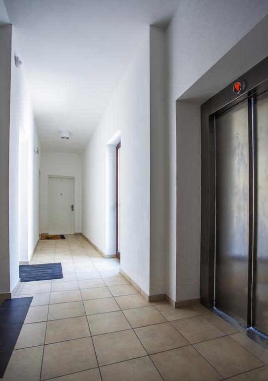 ברטיסלאבה Stay In City Apartment Bastova מראה חיצוני תמונה